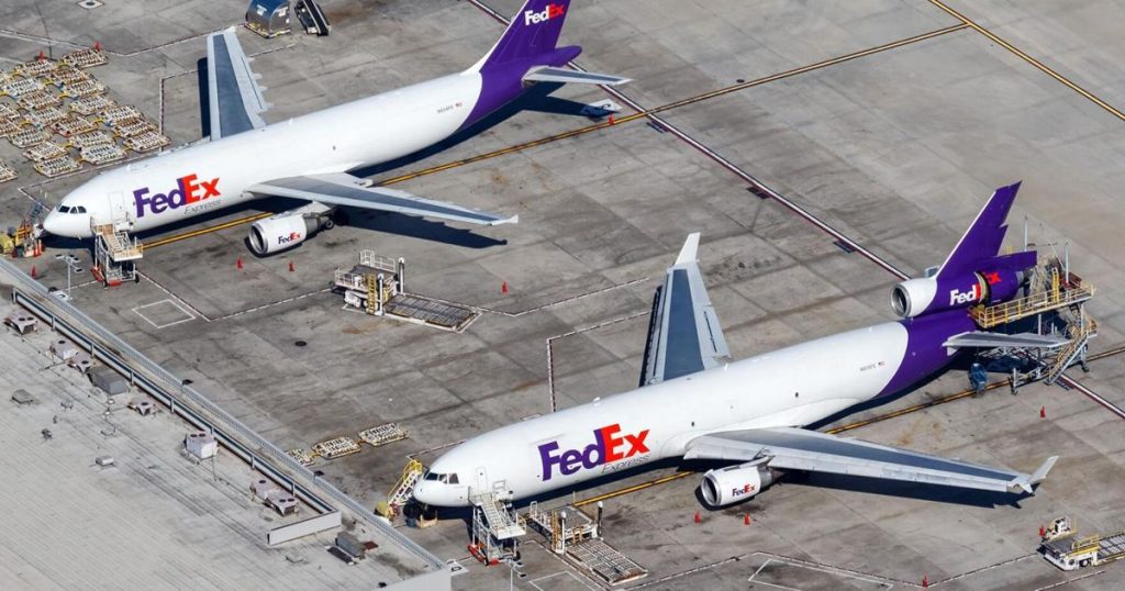 FedEx Pilots Reject 30% Pay Hike Proposal, but a Strike isn't Imminent ...