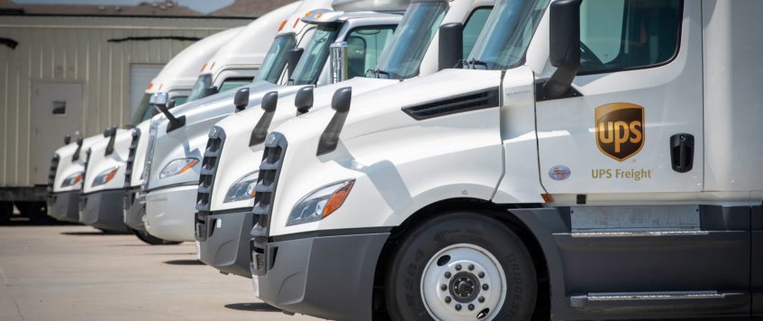US LTL Volumes Drop, But Pricing Proves Resilient