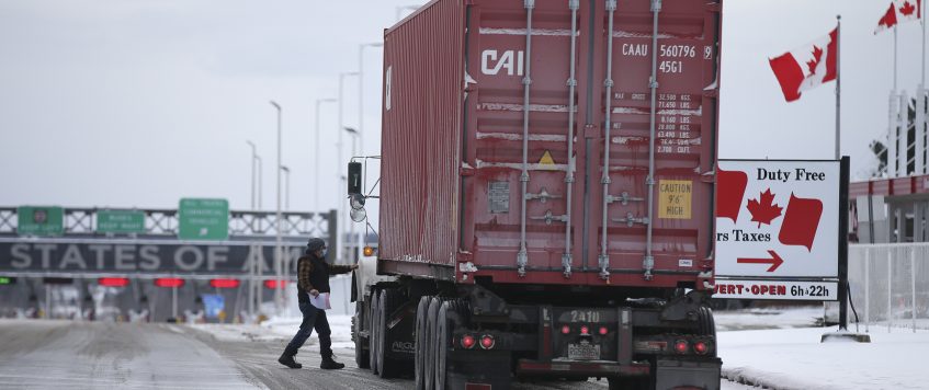 Cross-Border Trucking: Vaccine Mandates Not Slowing US-Canada Freight